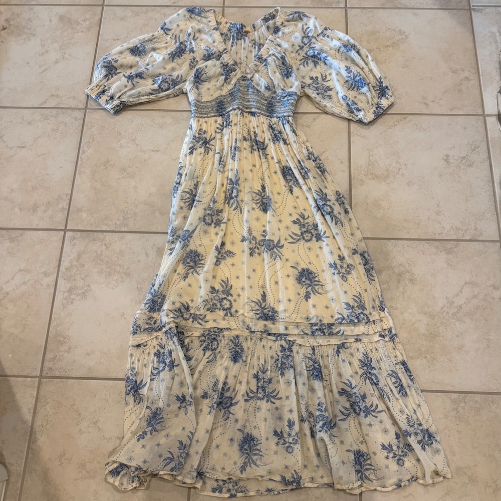 Free People Dahlia Maxi Dress Blue Floral Smocked Waist Puff Sleeve XS OB1480870